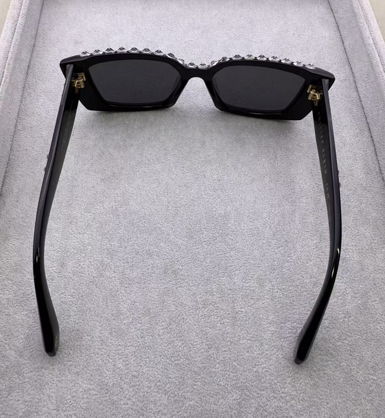 Philipp Plein女貓眼太陽眼鏡 size:55-16-150 灰色鏡片