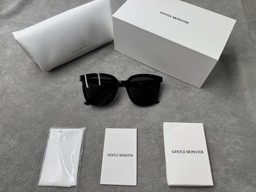 Gentle Monster 型號：jackie 尺寸：65-17-153 黑色墨鏡