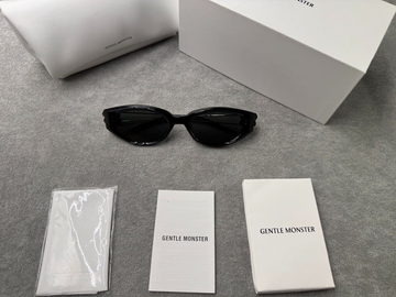 Gentle Monster 型號：kunst 尺寸：53-22-143 黑色墨鏡