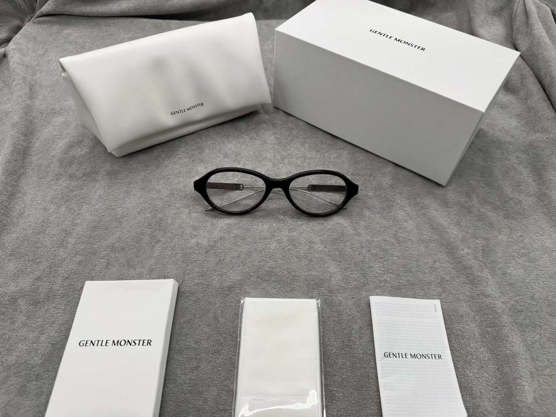 型號：mm214 Gentle Monster 聯名 Maison Margiela 黑色平光鏡