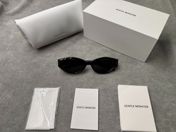 Gentle Monster 型號：dada 尺寸：55-20-144 黑色墨鏡