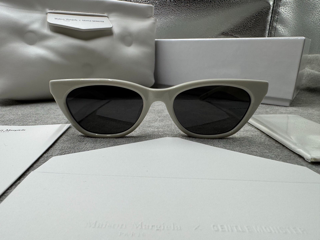 型號：mm208 Gentle Monster 聯名 Maison Margiela 白色透灰墨鏡
