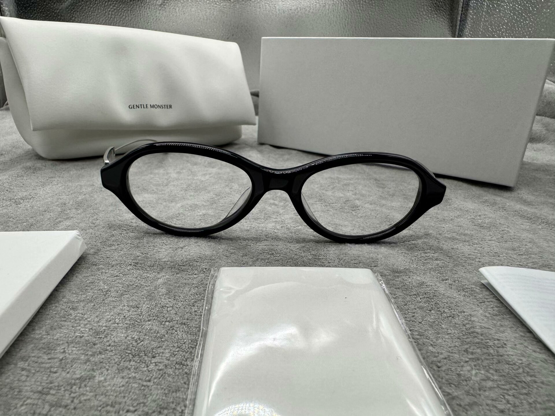 型號：mm214 Gentle Monster 聯名 Maison Margiela 黑色平光鏡