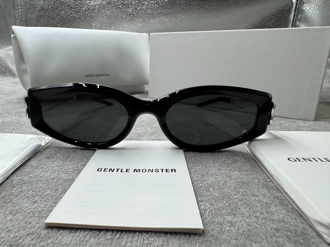 Gentle Monster 型號：solid loop 尺寸：55-21-142 黑色墨鏡