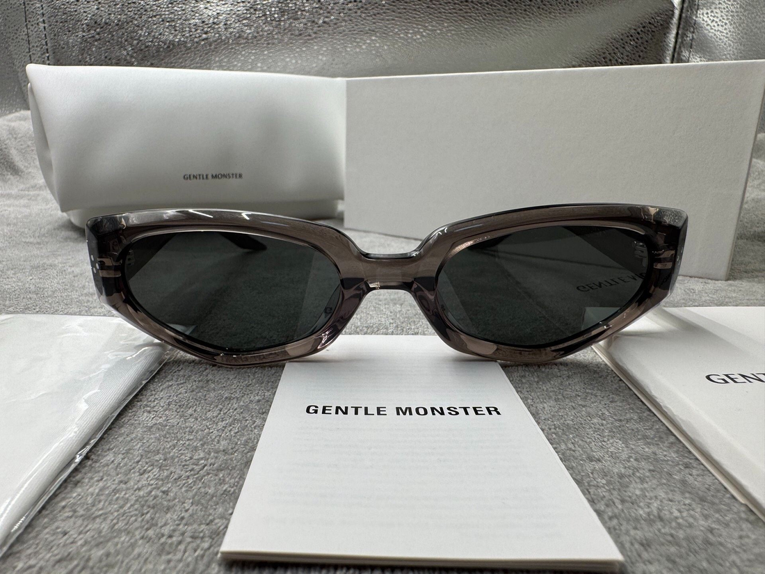 Gentle Monster 型號：devon 尺寸：55-22-146 灰色墨鏡