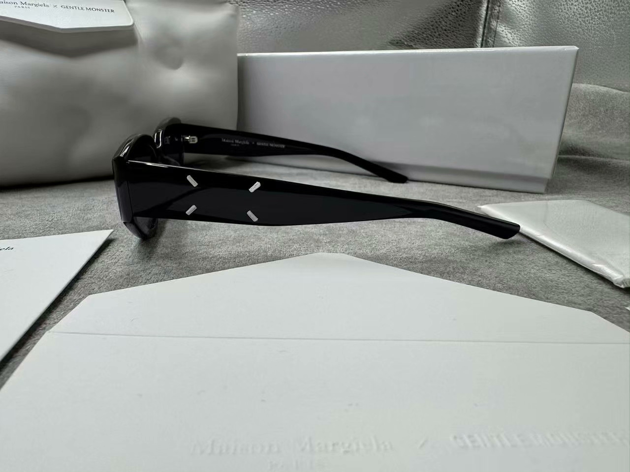 型號：mm205 Gentle Monster 聯名 Maison Margiela 黑色墨鏡