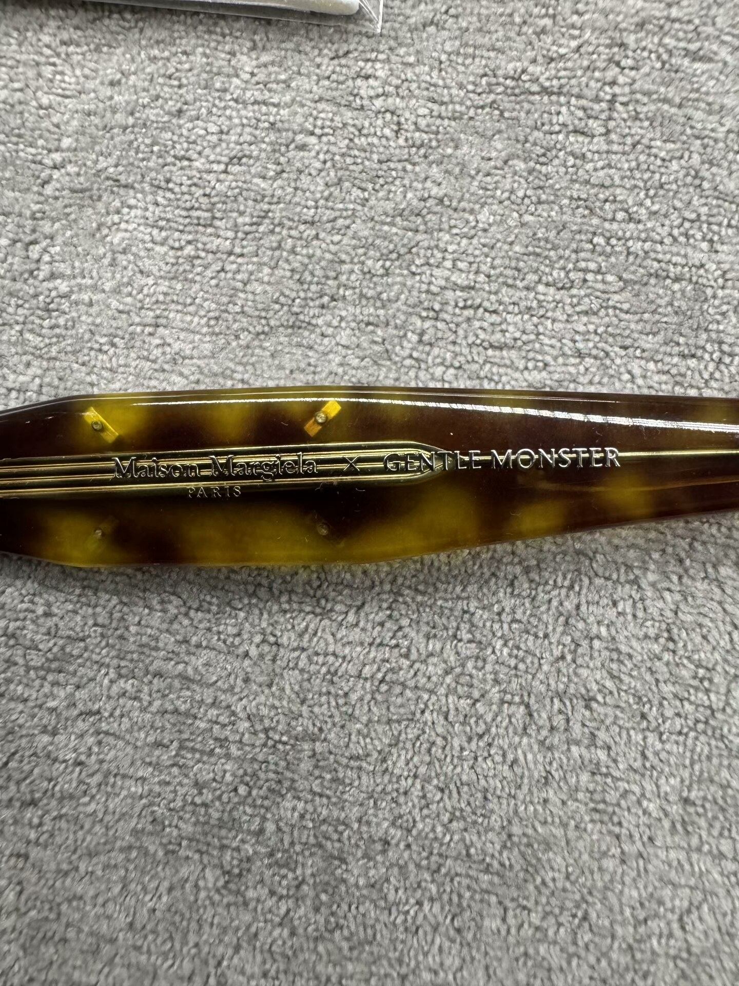 型號：mm212 Gentle Monster 聯名 Maison Margiela 玳瑁色平光鏡