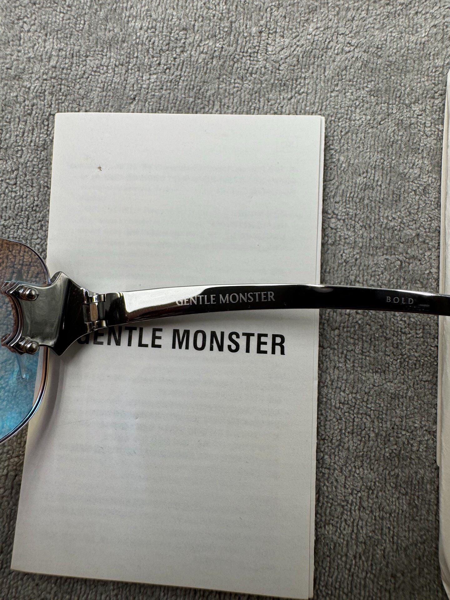 Gentle Monster 型號：Ttl 02 尺寸：66-17-135 太陽眼鏡 橘色鏡片