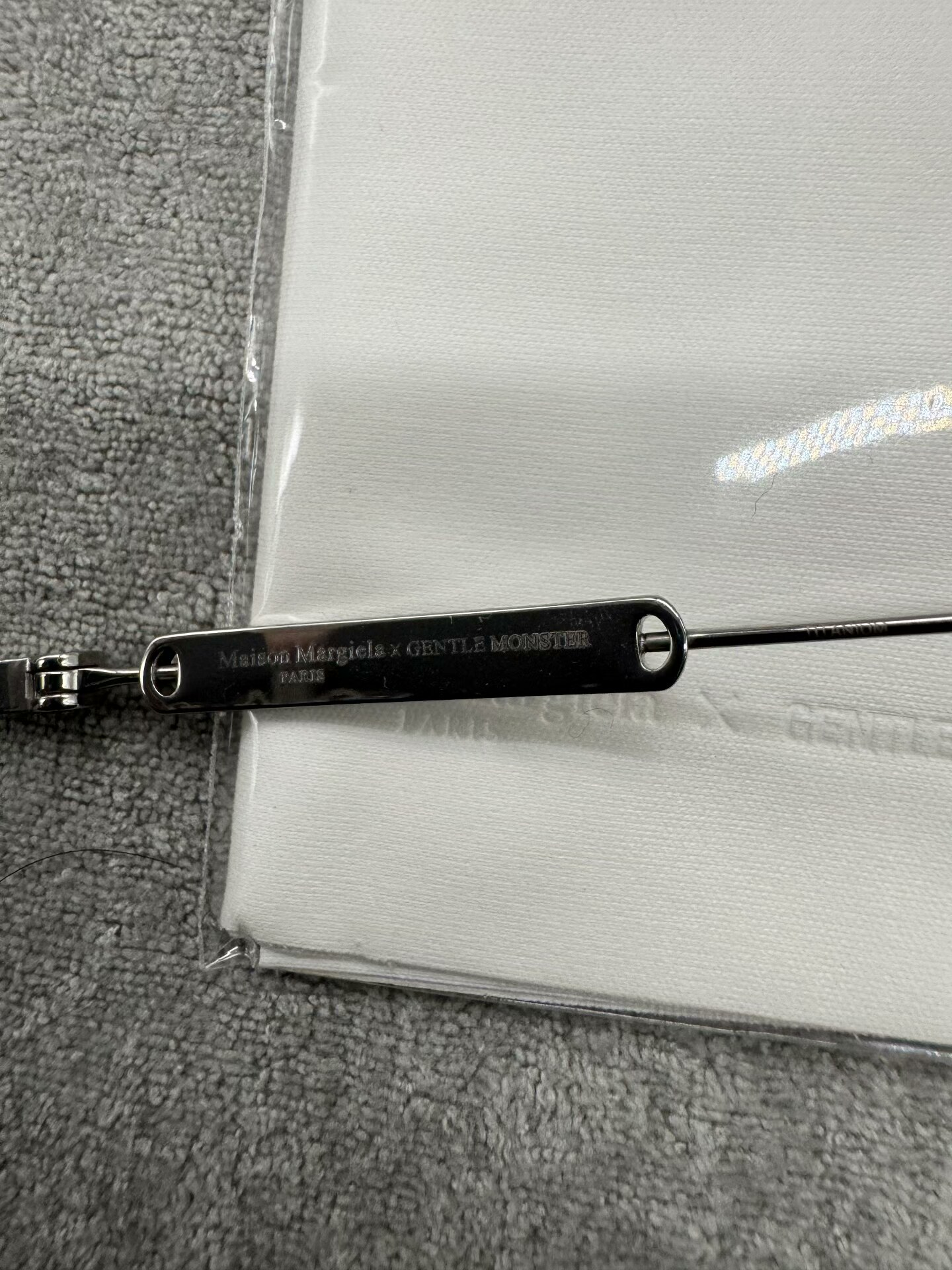 型號：mm218 Gentle Monster 聯名 Maison Margiela 銀色平光鏡