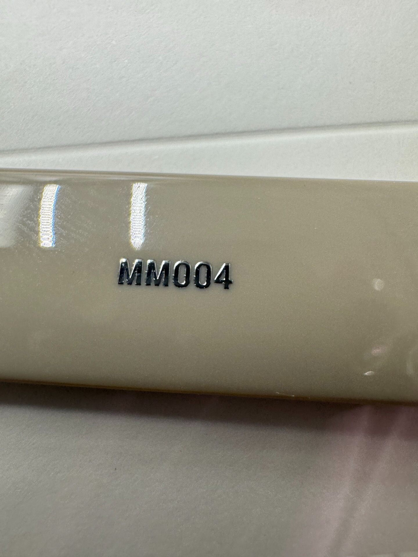 型號：mm004 Gentle Monster 聯名 Maison Margiela 灰色墨鏡