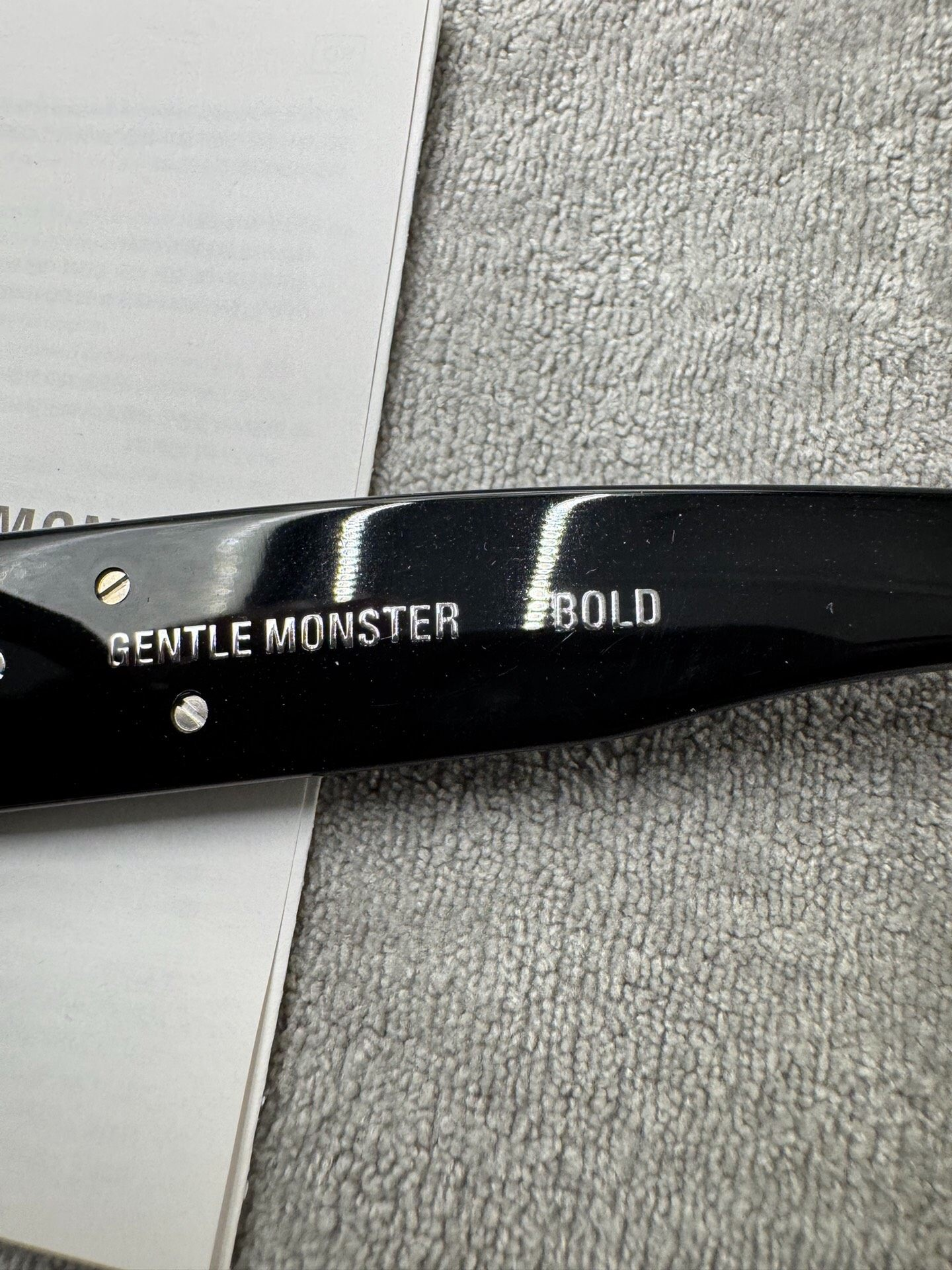 Gentle Monster 型號：antena 尺寸：53-20-148 黑色墨鏡