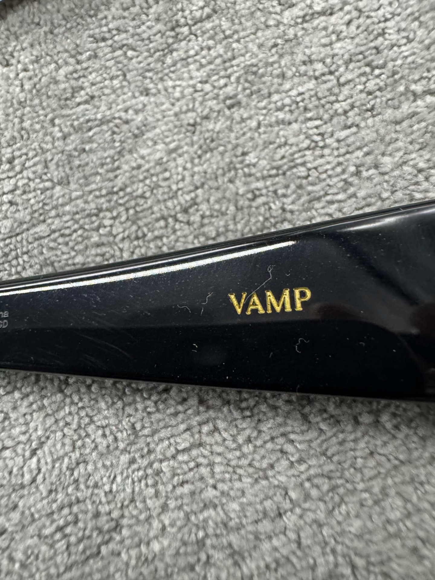 Gentle Monster 型號：vamp 尺寸：53-23-145 黑色墨鏡