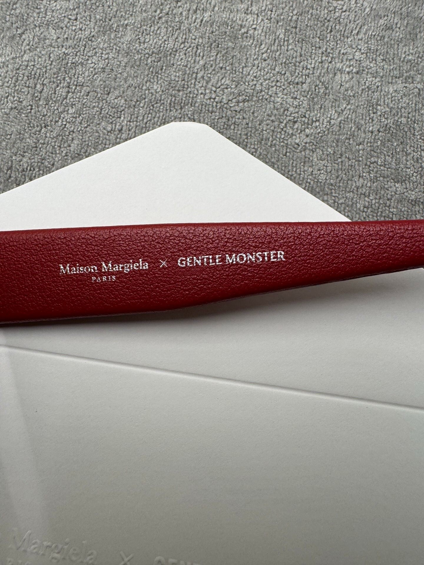 型號：mm205 Gentle Monster 聯名 Maison Margiela 紅色皮質墨鏡