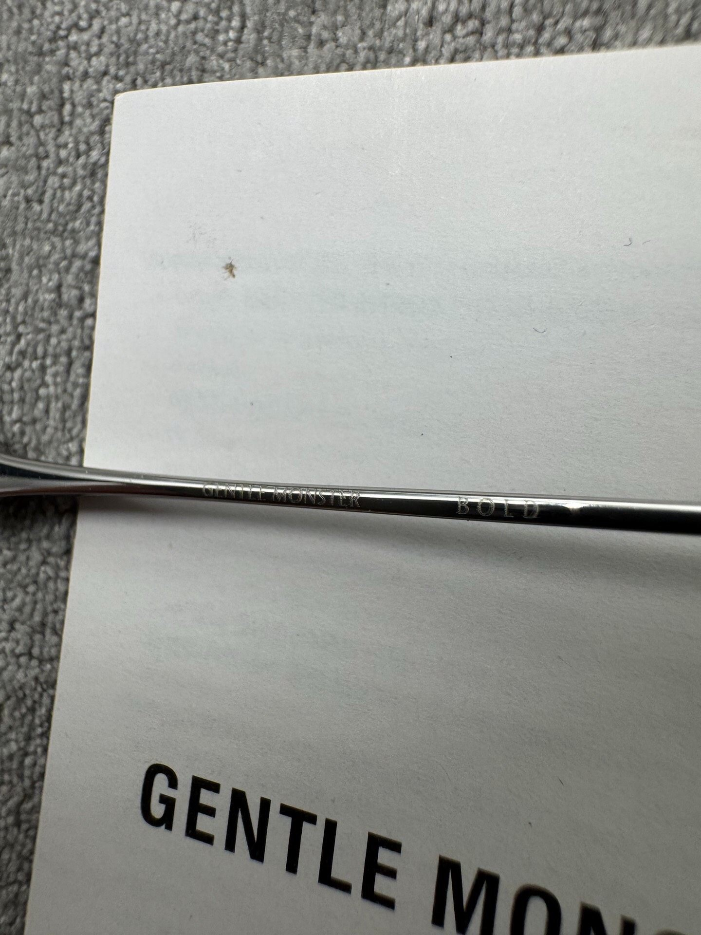 Gentle Monster 型號：ego 尺寸：51-21-147 黑色墨鏡