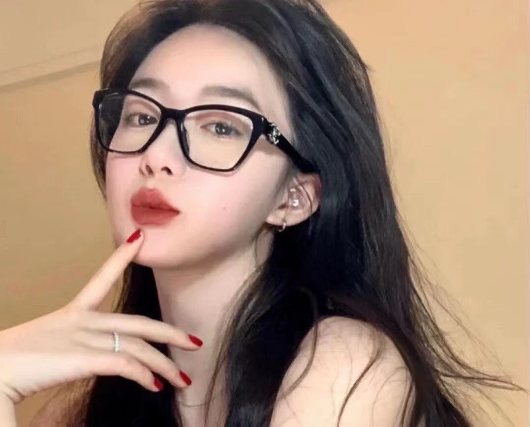 CHANEL 女款眼鏡 size：54-16-140總寬138框高48