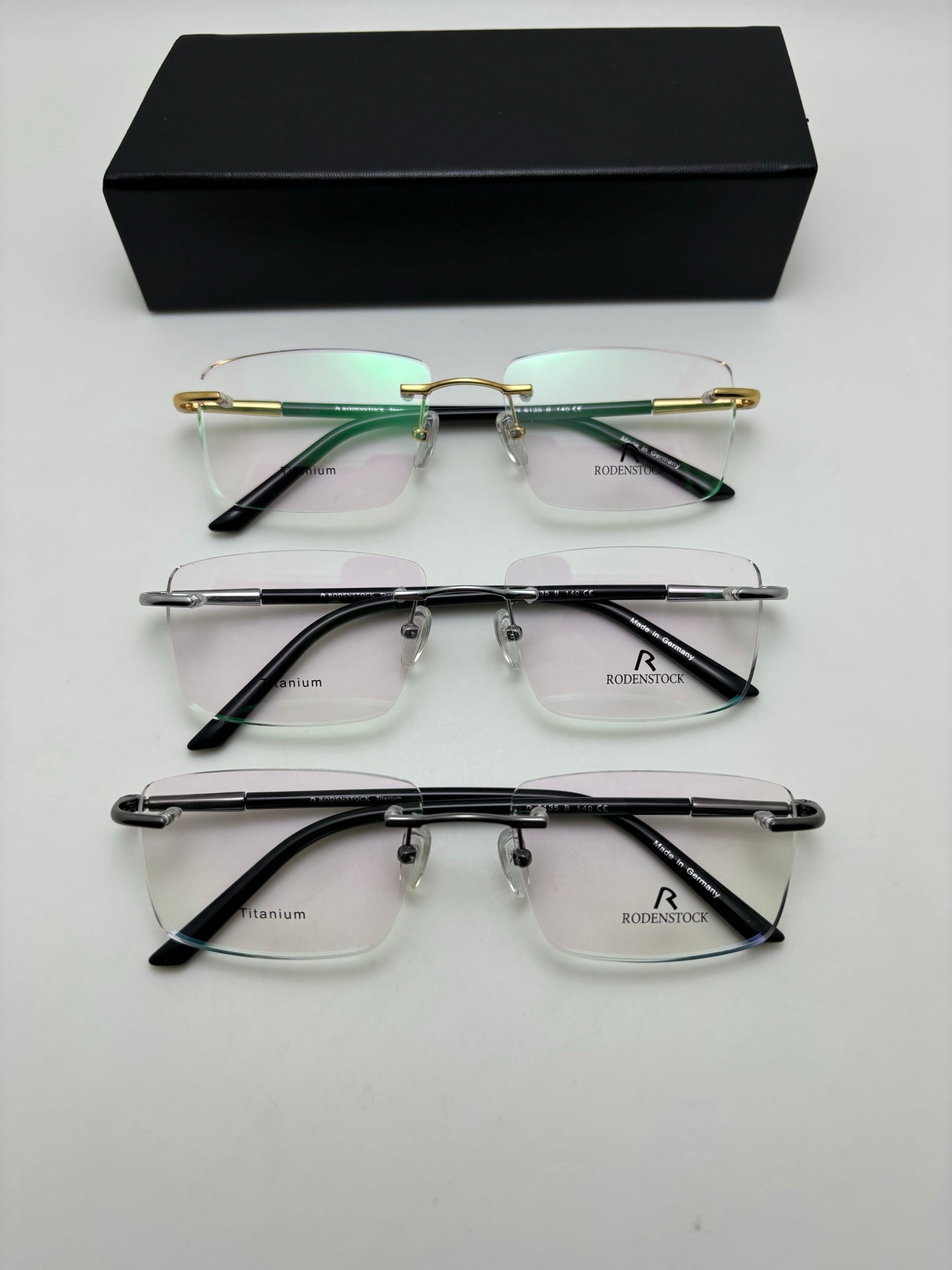 Prada 25新款 太陽眼鏡SPR B56 尺寸52-20-145