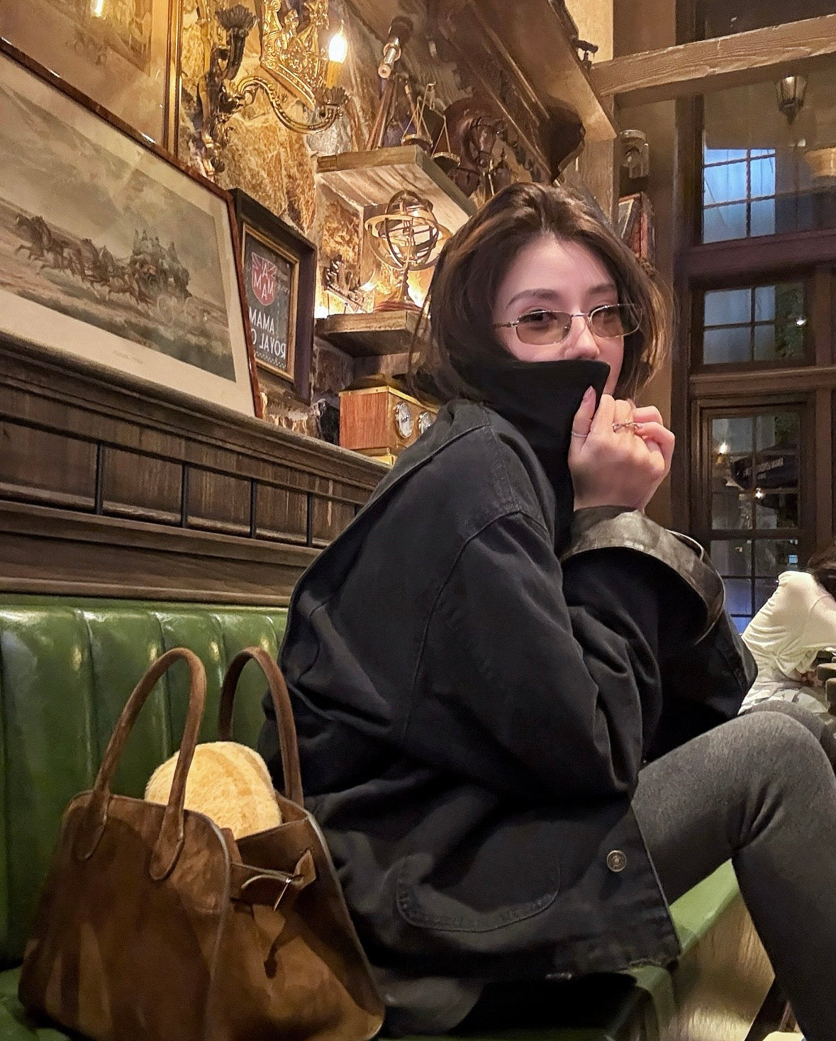 jennie墨超PradaB54s Prada B54