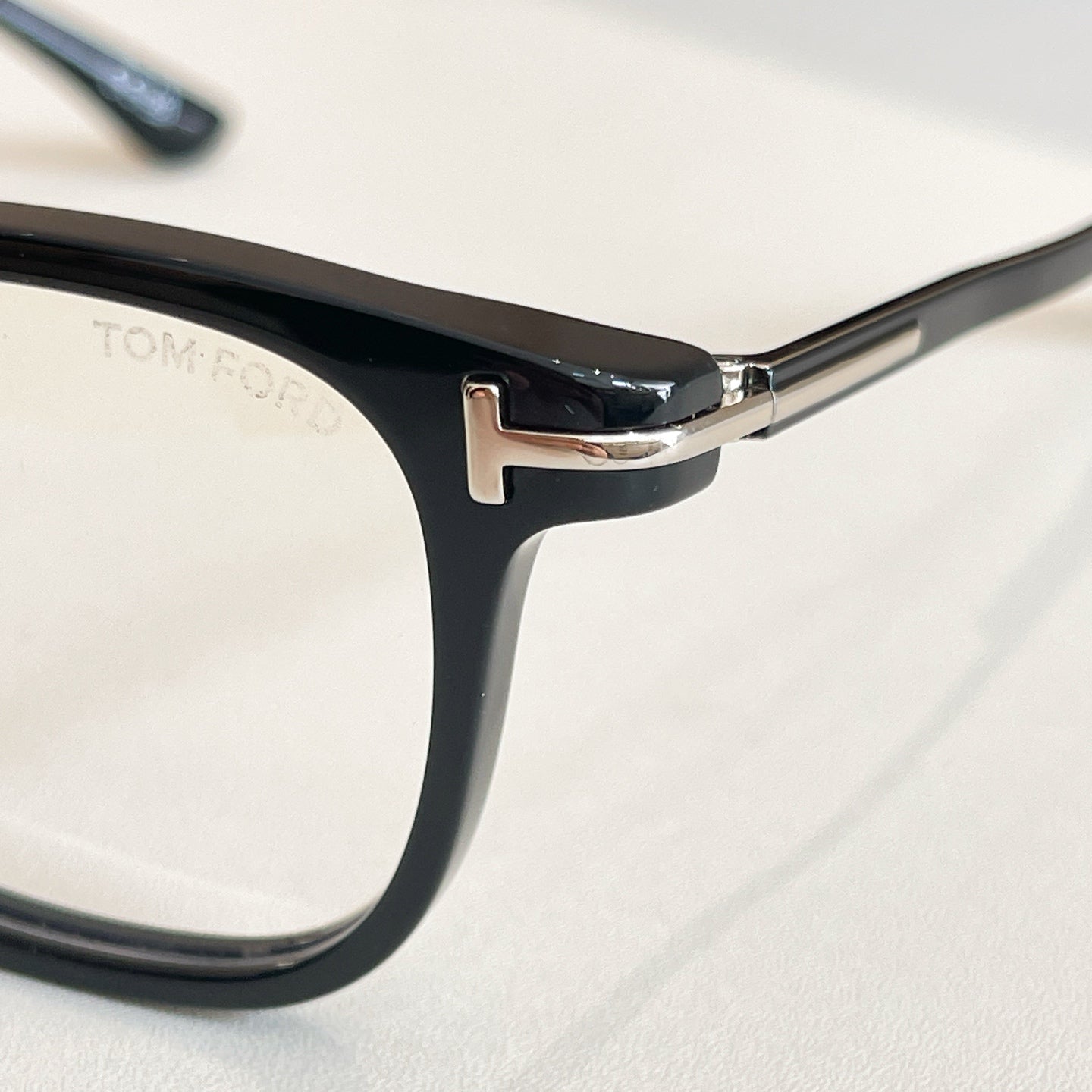 TOM FORD TF6022-D-B SIZE：52口22-145