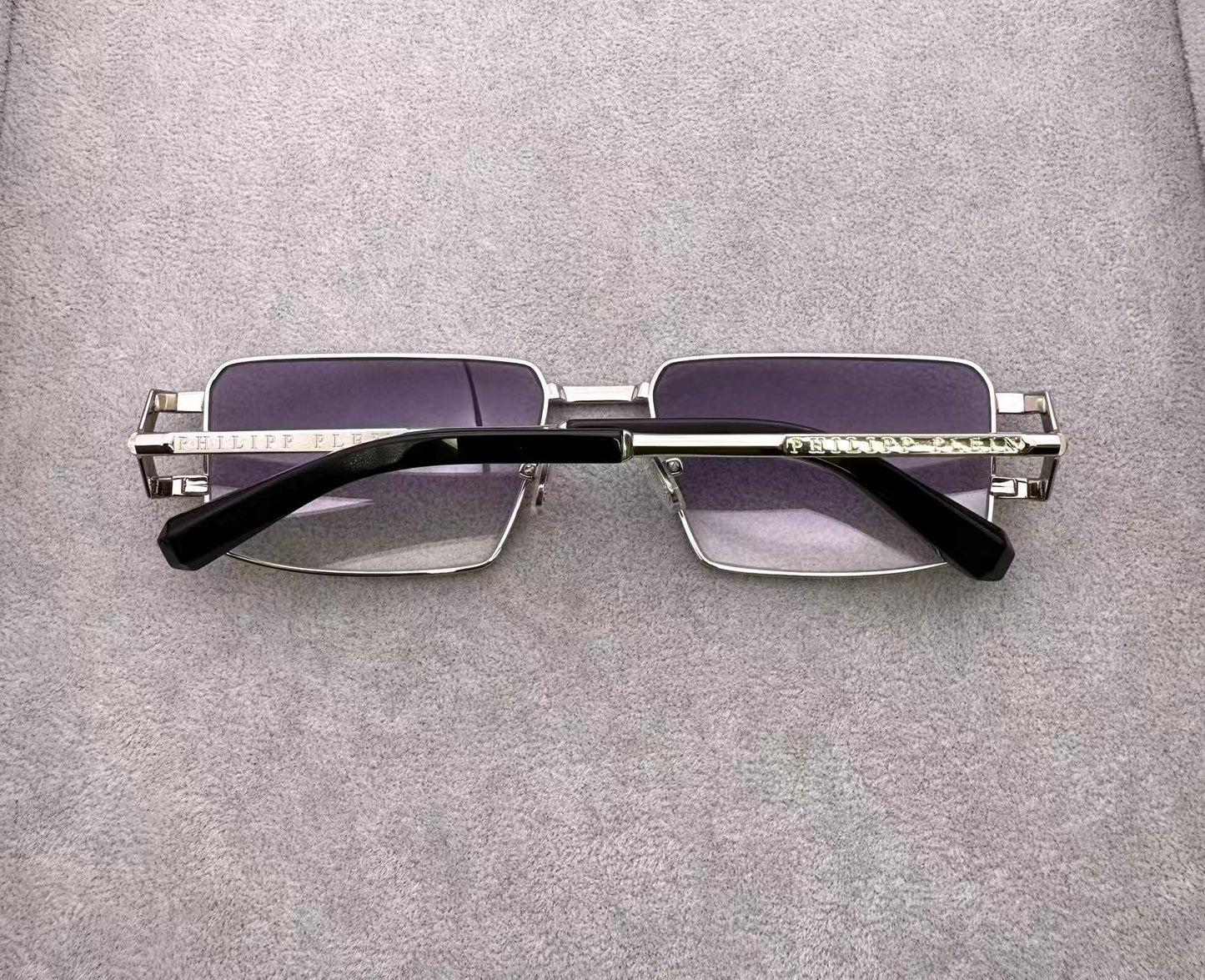 Philipp Plei 男女款太陽 方格墨鏡 size：58-18-145