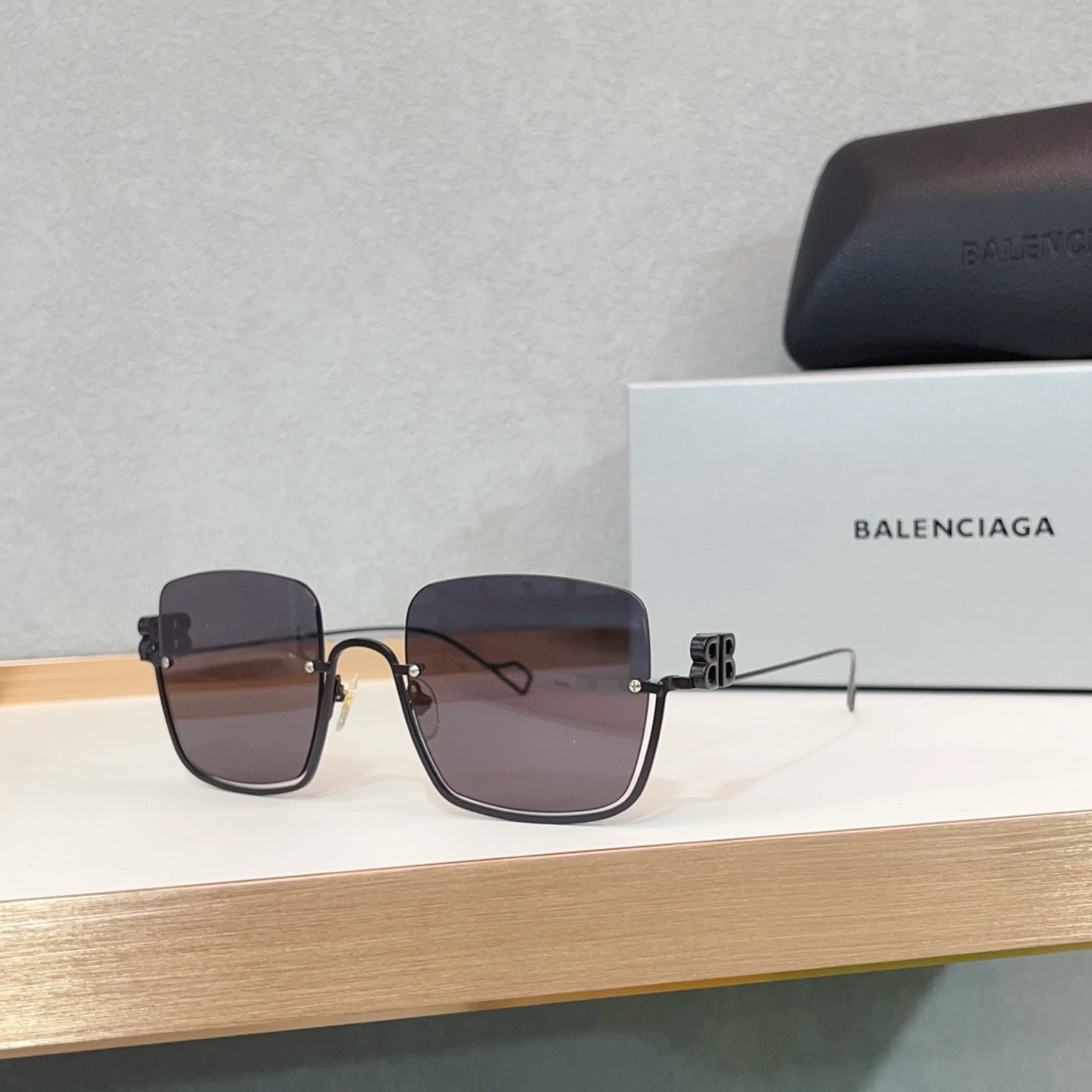 BALENCIAGA   BB0122S   Size  54-21-140