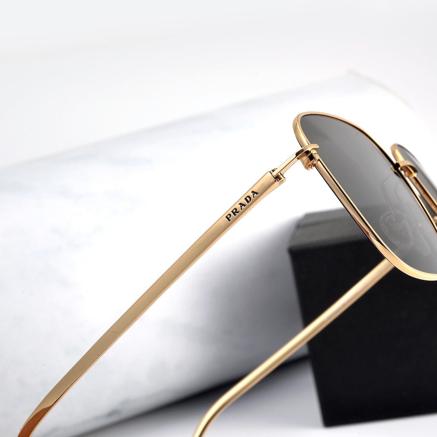 PRADA  PRC54SD SIZE： 57-17-145