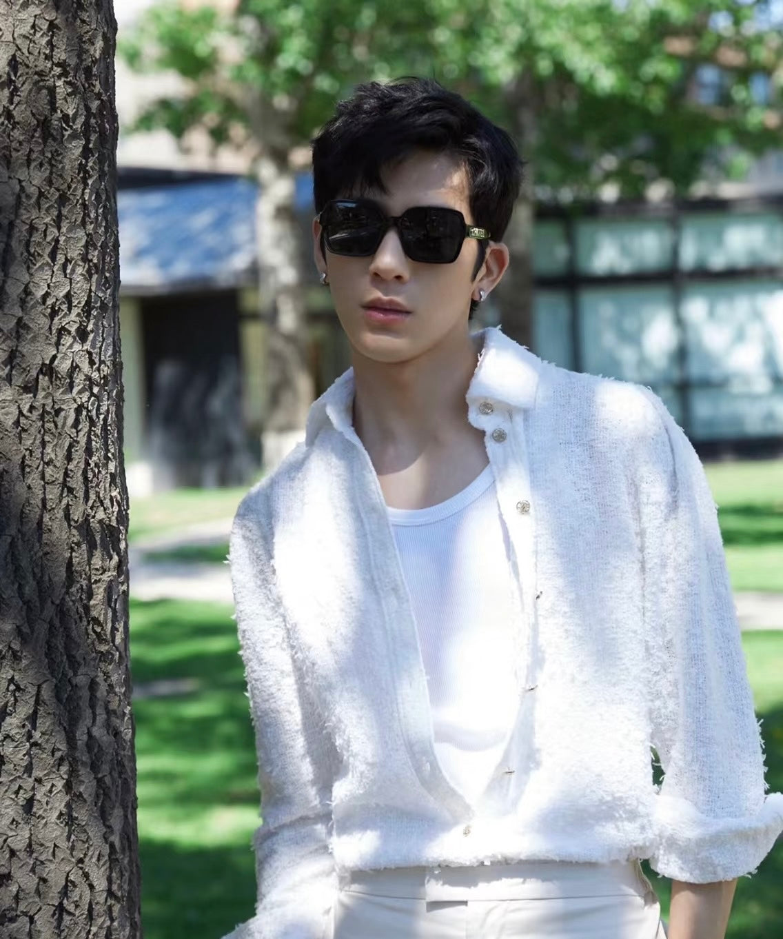 CHANEL  男女款太阳镜   size：56-17-140