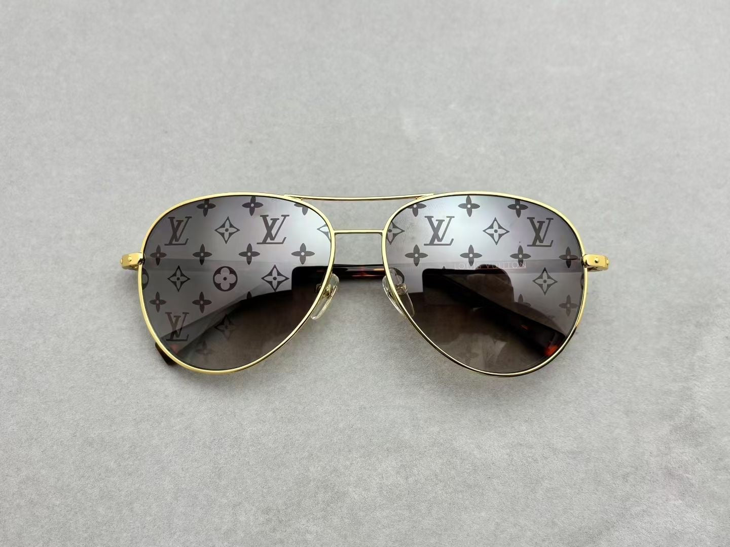 LV 男女款太陽眼鏡 金屬鍍18K金