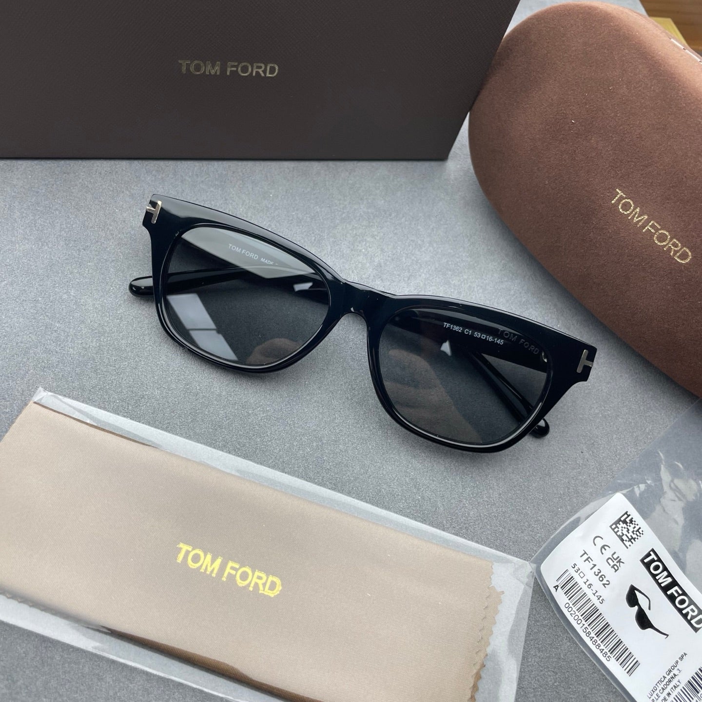 TOM FORDTF1362 SIZE：53口16-145