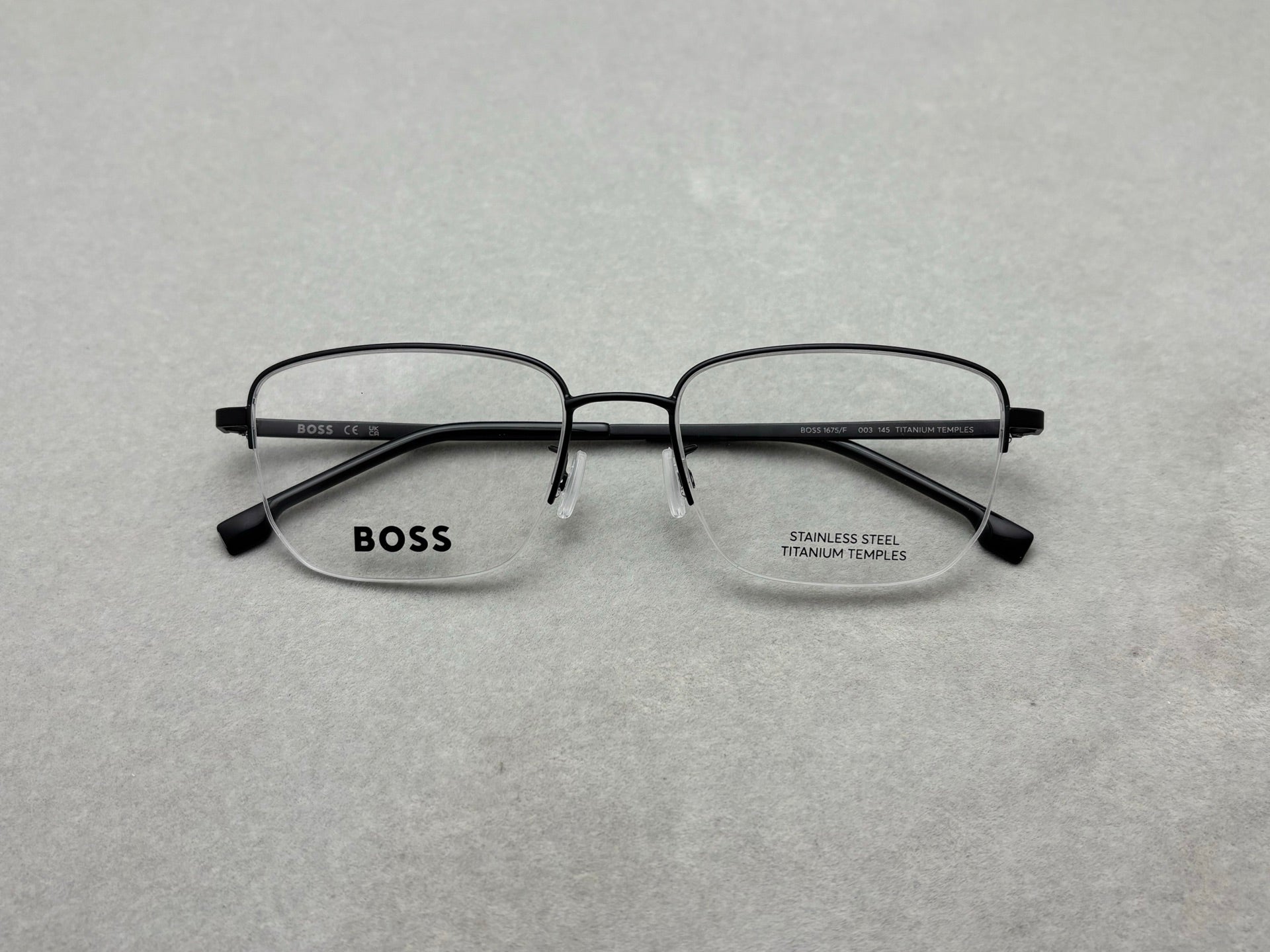 HUGO BOSS 男女眼鏡 鈦合金 size：54-18-145總寬145框高40