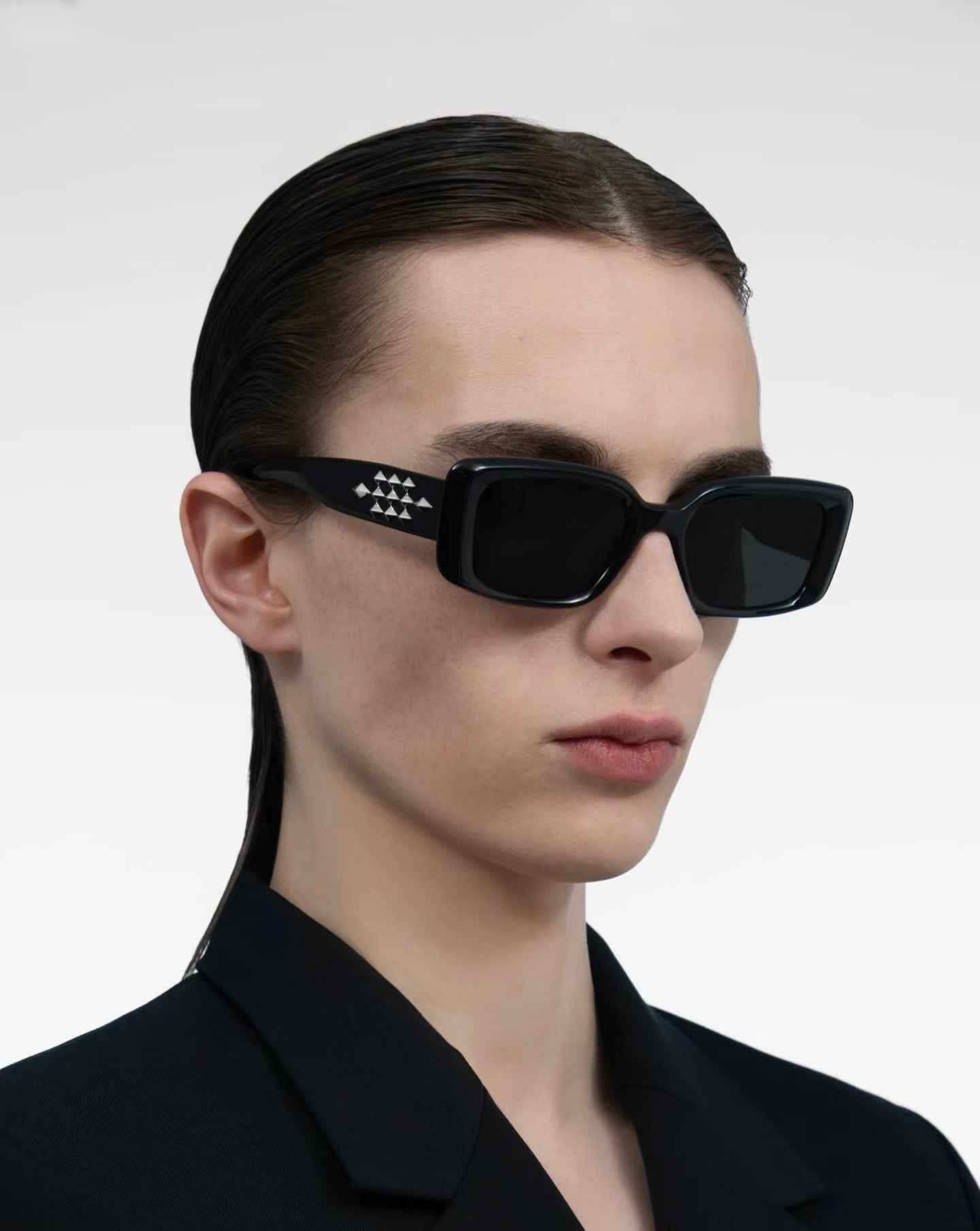 GM PARABOLA 男女款太陽眼鏡 新品 size：52-20-147