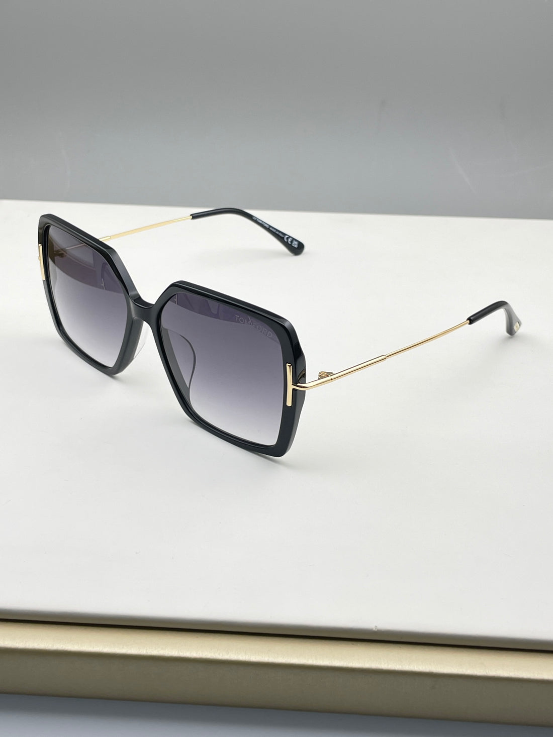 TOM FORD TF 1039太陽眼鏡,尺寸59-15-140
