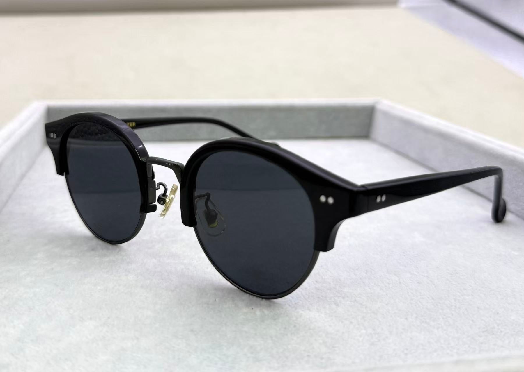 GENTLE MONSTER GMEast Logue 女士 黑色 墨鏡 尺寸49.6-20-142