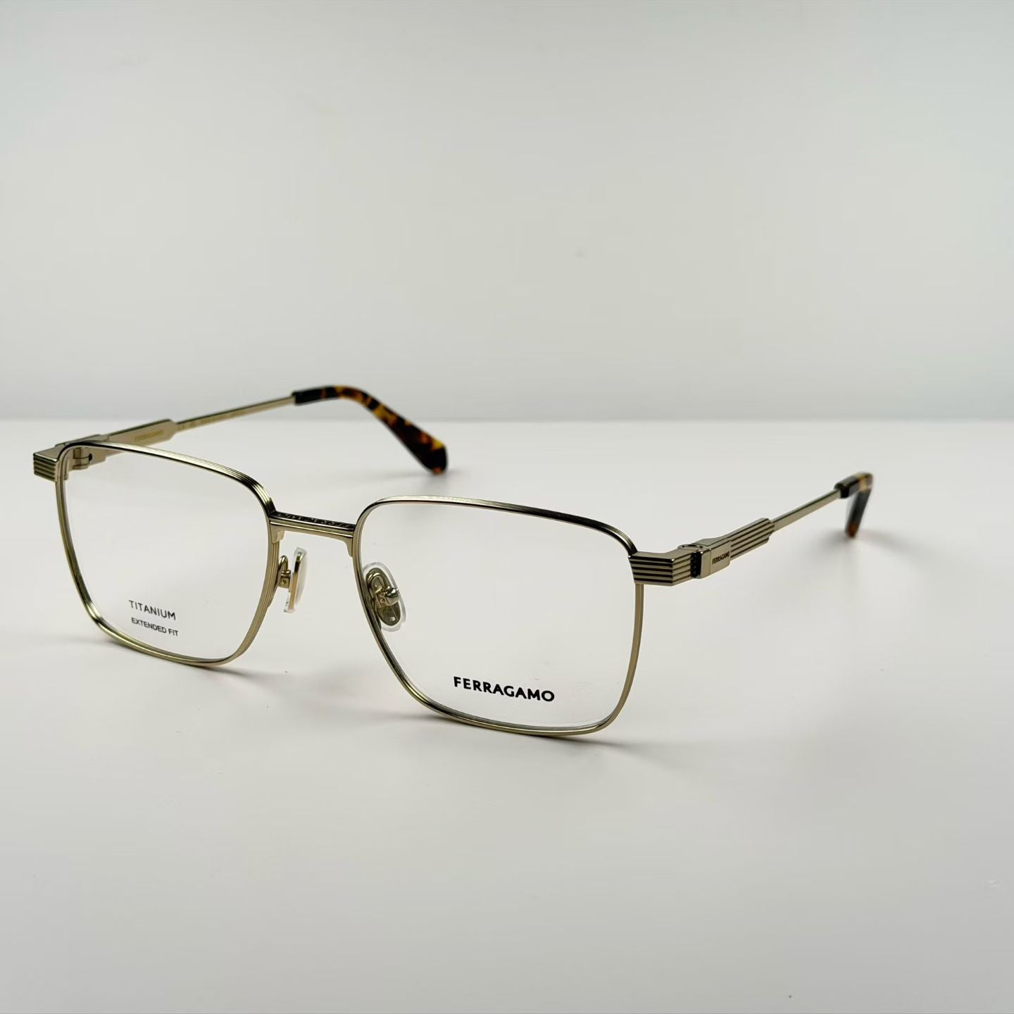 FERRAGAMO 男士眼鏡 SF2601 尺寸56-19-145