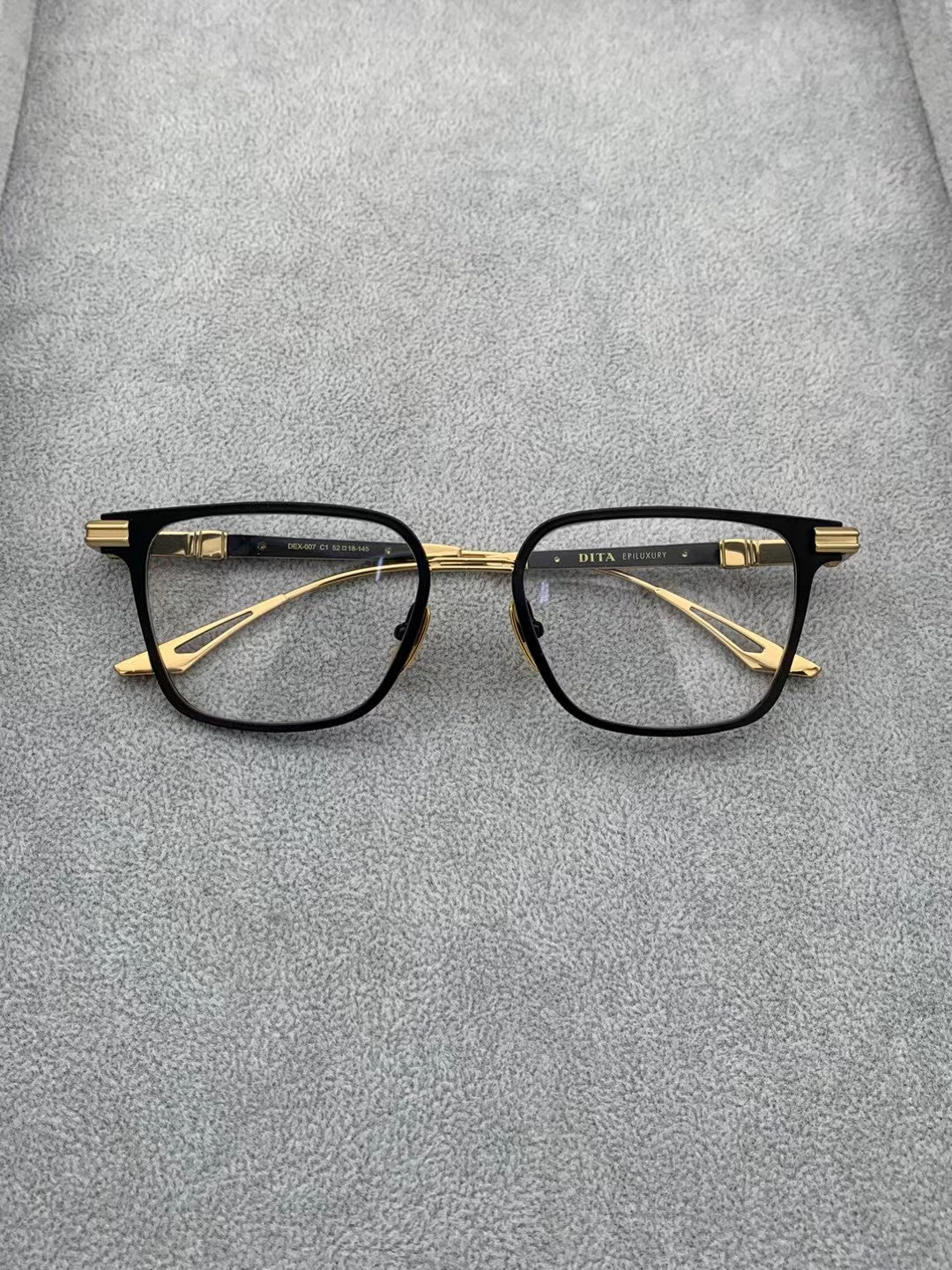 DITA，純鈦