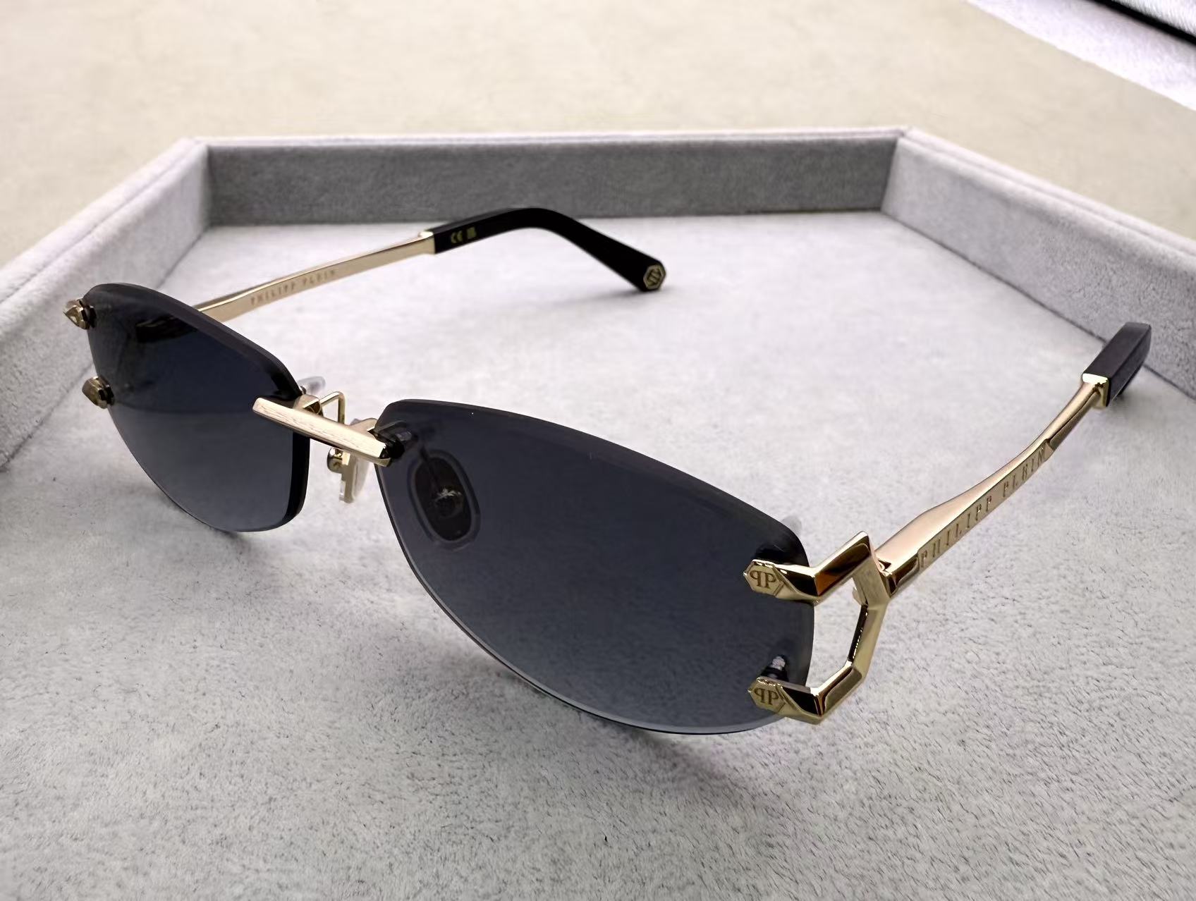 Philipp Plei 男女款太陽眼鏡 size：60-14-145