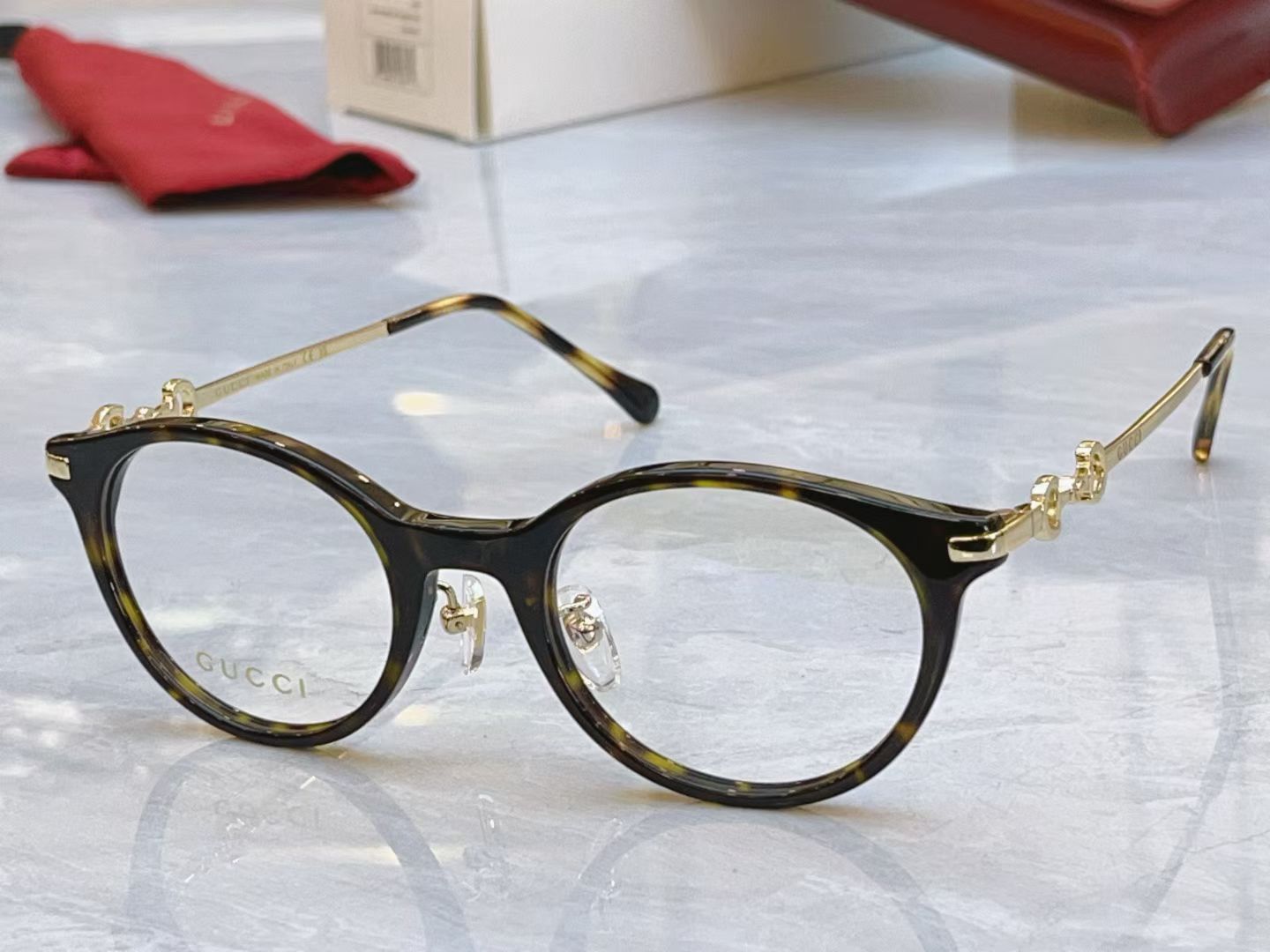 GUCCI 新款太陽眼鏡， ：GG1904OJ，SIZE：52口21-140
