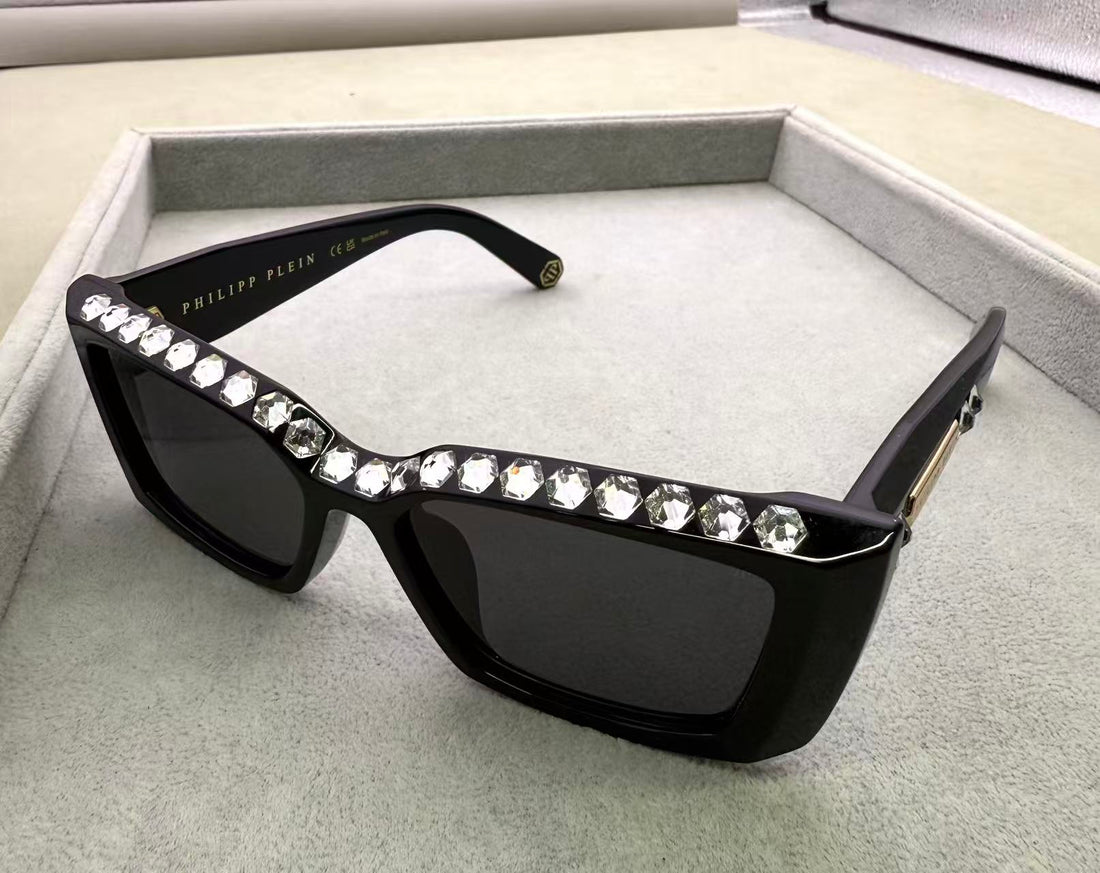 全新Philipp Plein 女貓眼太陽眼鏡 size：55-16-150 灰色鏡片