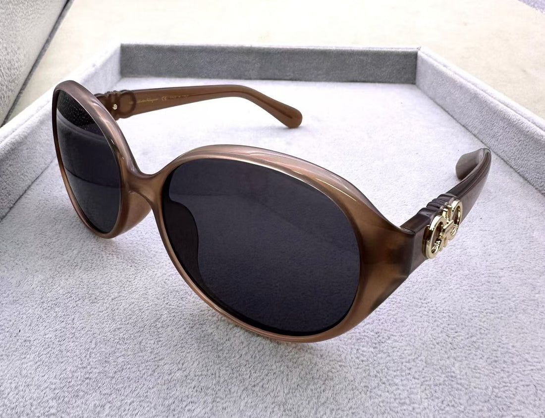 FERRAGAMO SF2050SLBK  茶色框灰色镜片 尺码59-17-140