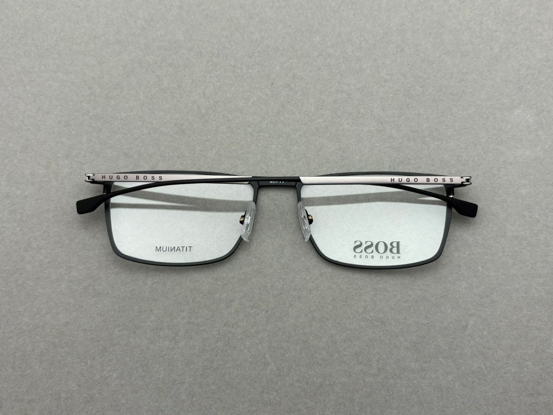 正品 BOSS 男女款商務眼鏡 新品 進口鈦合金 size：55-17-145總寬145框高37