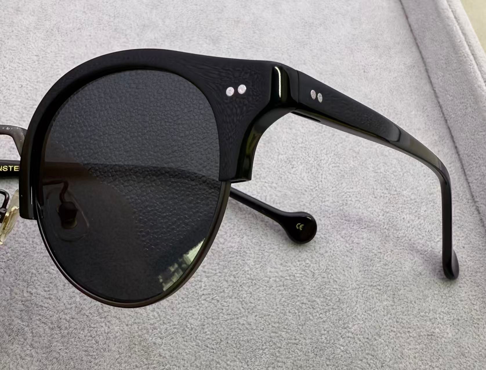 GENTLE MONSTER GMEast Logue 女士 黑色 墨鏡 尺寸49.6-20-142