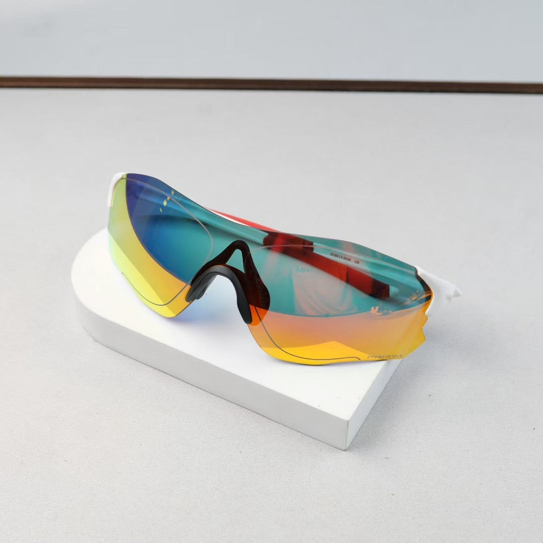 奧克利 運動風太陽眼鏡型號 OO9