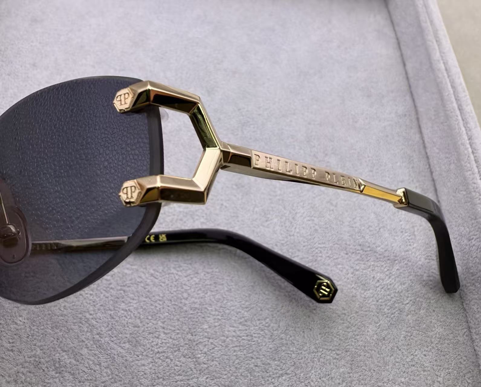 Philipp Plei 男女款太陽眼鏡 size：60-14-145