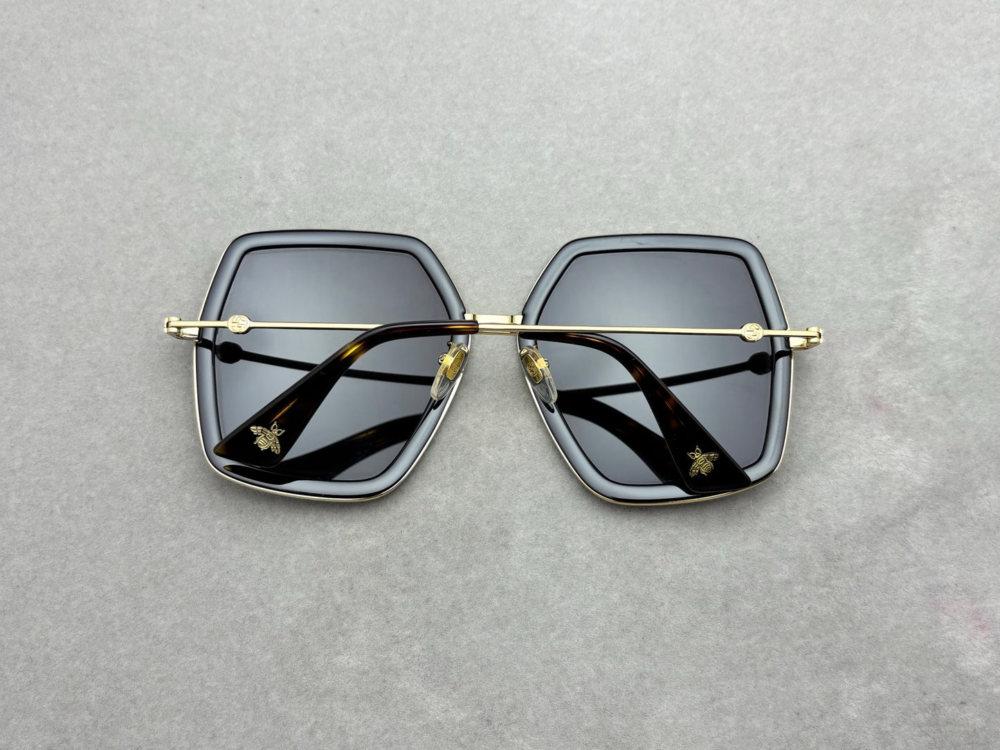 GUCCI GG0106S 女款太陽眼鏡 size：56-19-140