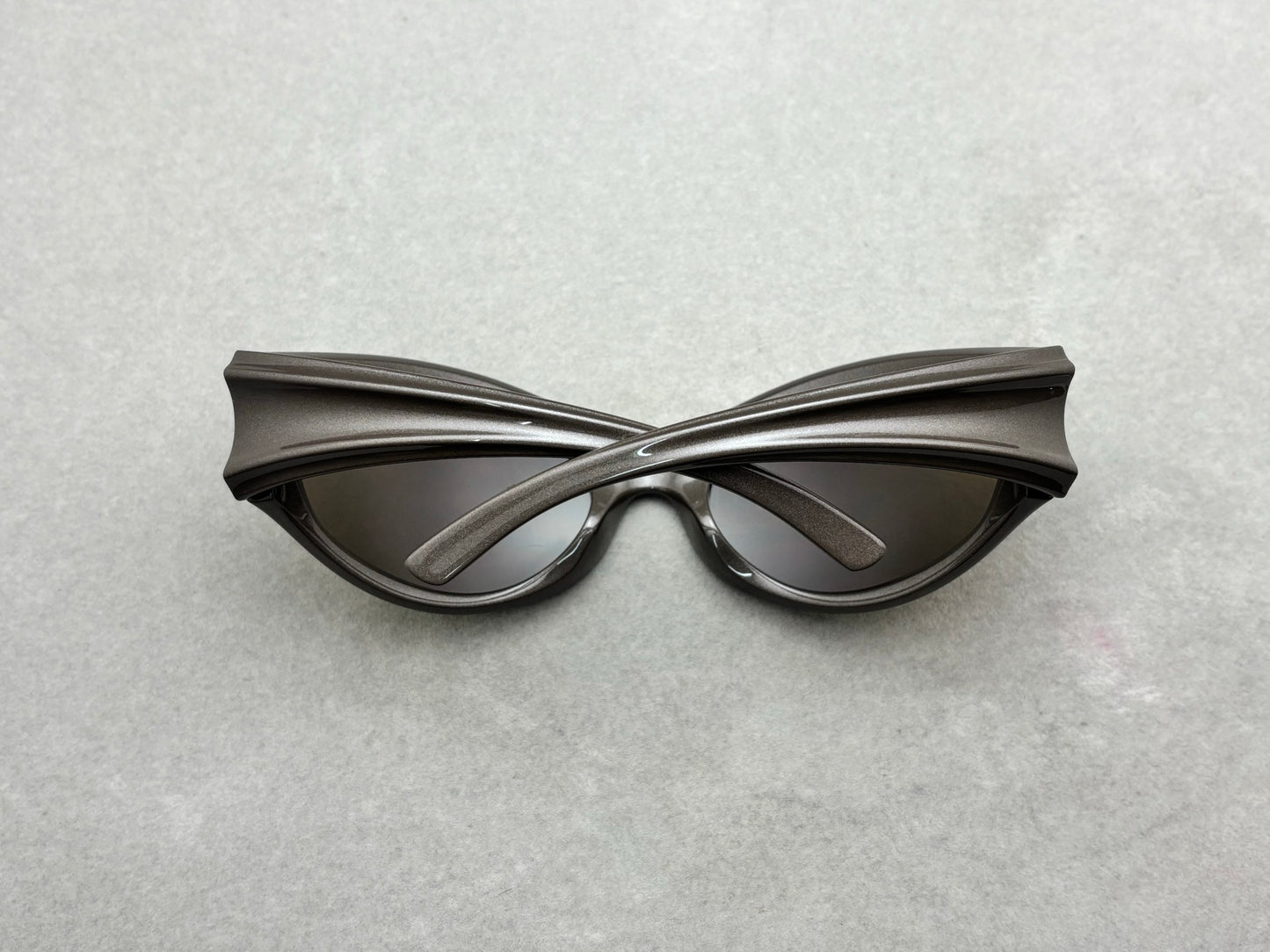 BALENCIAGA BB0317男女款太陽眼鏡 size：77-23-125