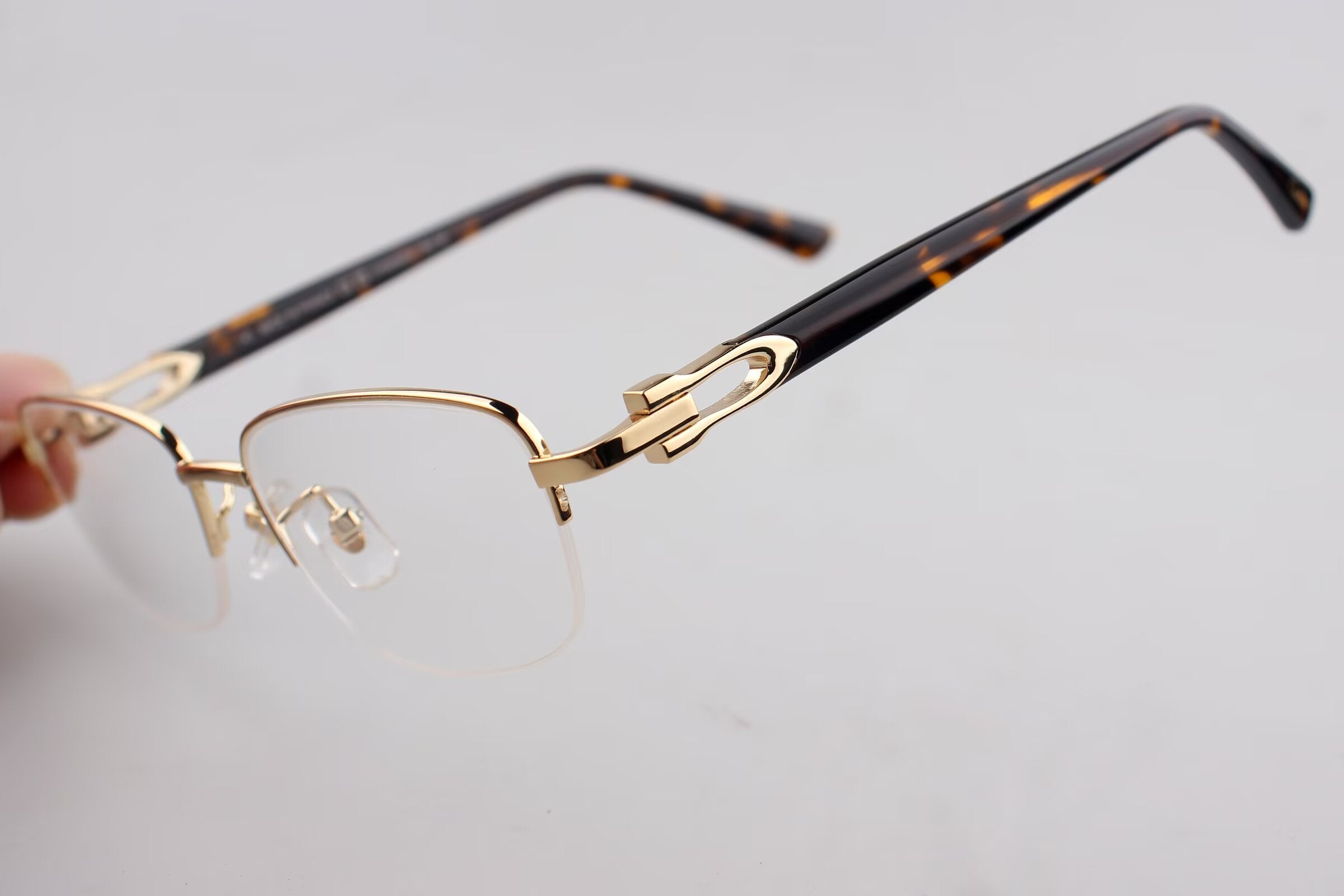 Cartier CT0530OJ 男女同款眼鏡 53口17-145