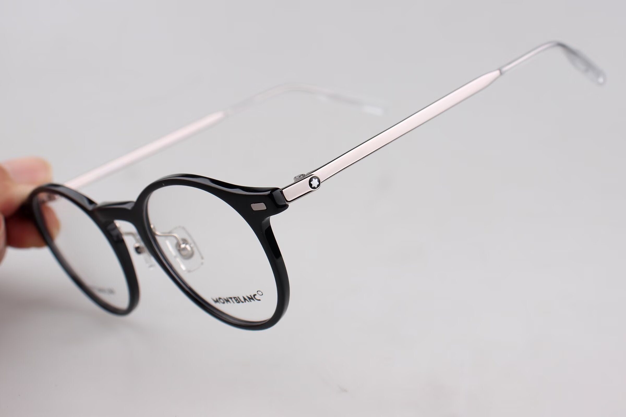 新款Montblanc MB0426O 眼鏡 尺寸：48口21-145