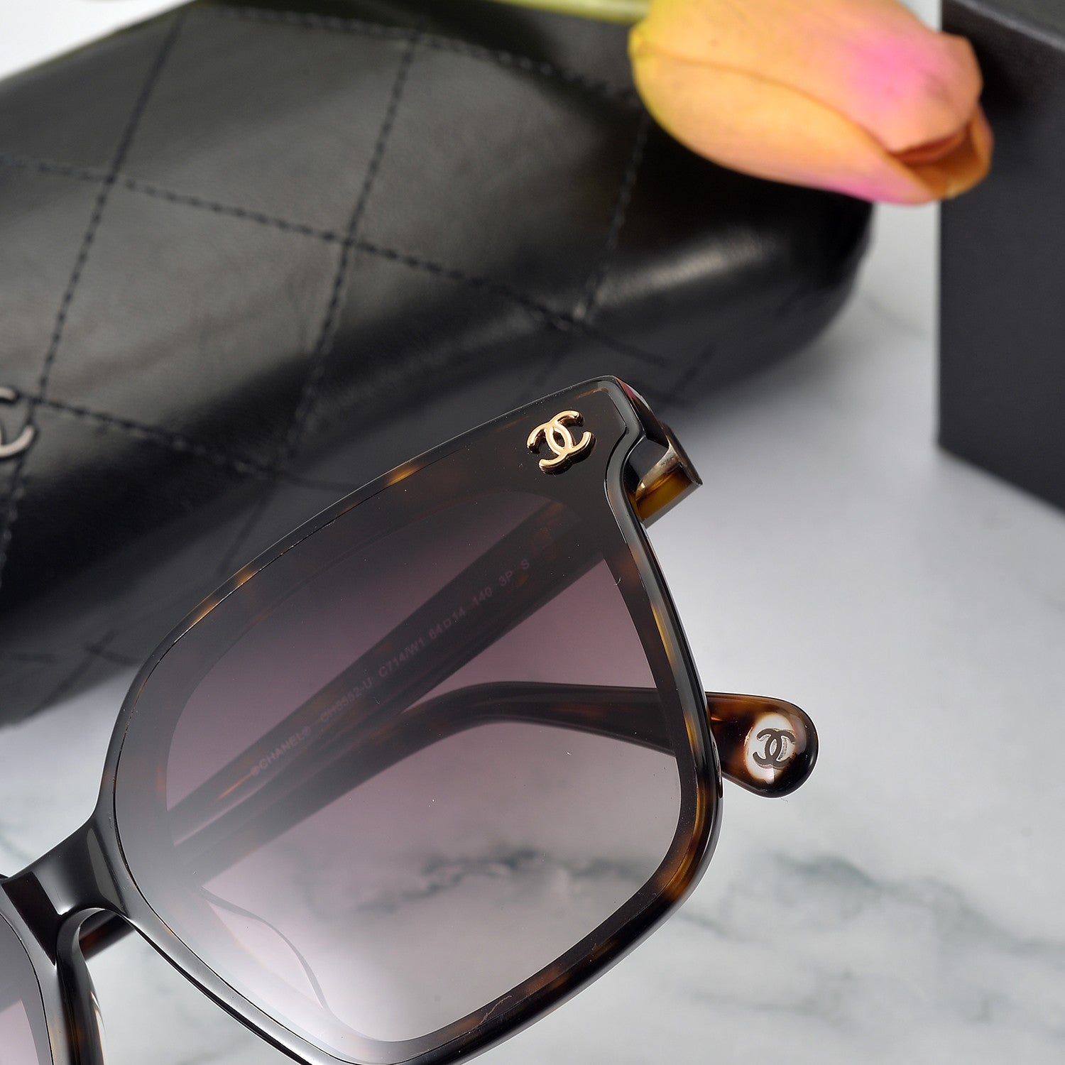 CHANEL新款 CH5552U  SIZE64-14-140 太陽鏡