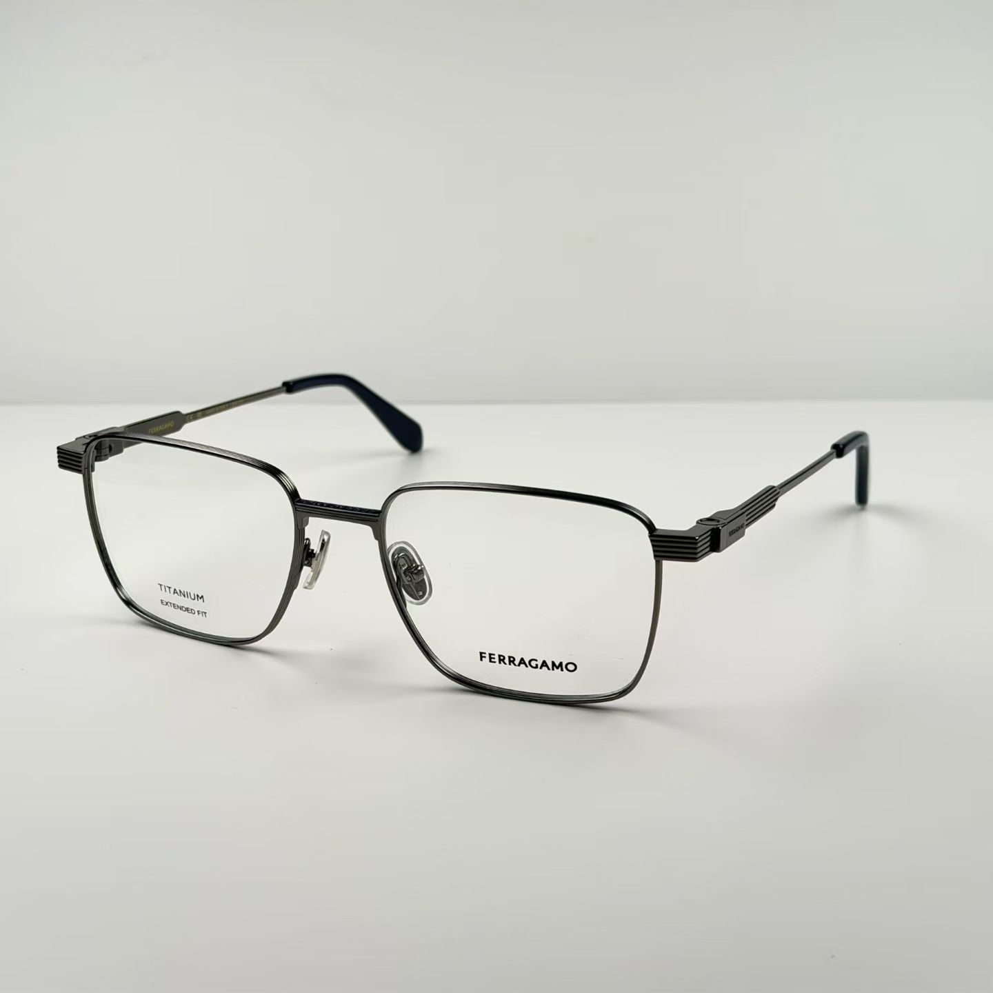 FERRAGAMO 男士眼鏡 SF2601 尺寸56-19-145