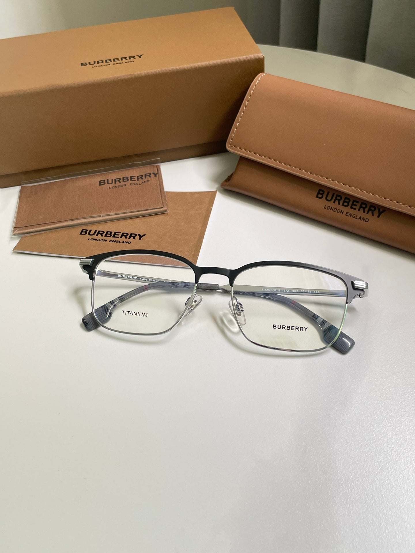 Burberry 新眼鏡 BE1372 尺寸55-18-145