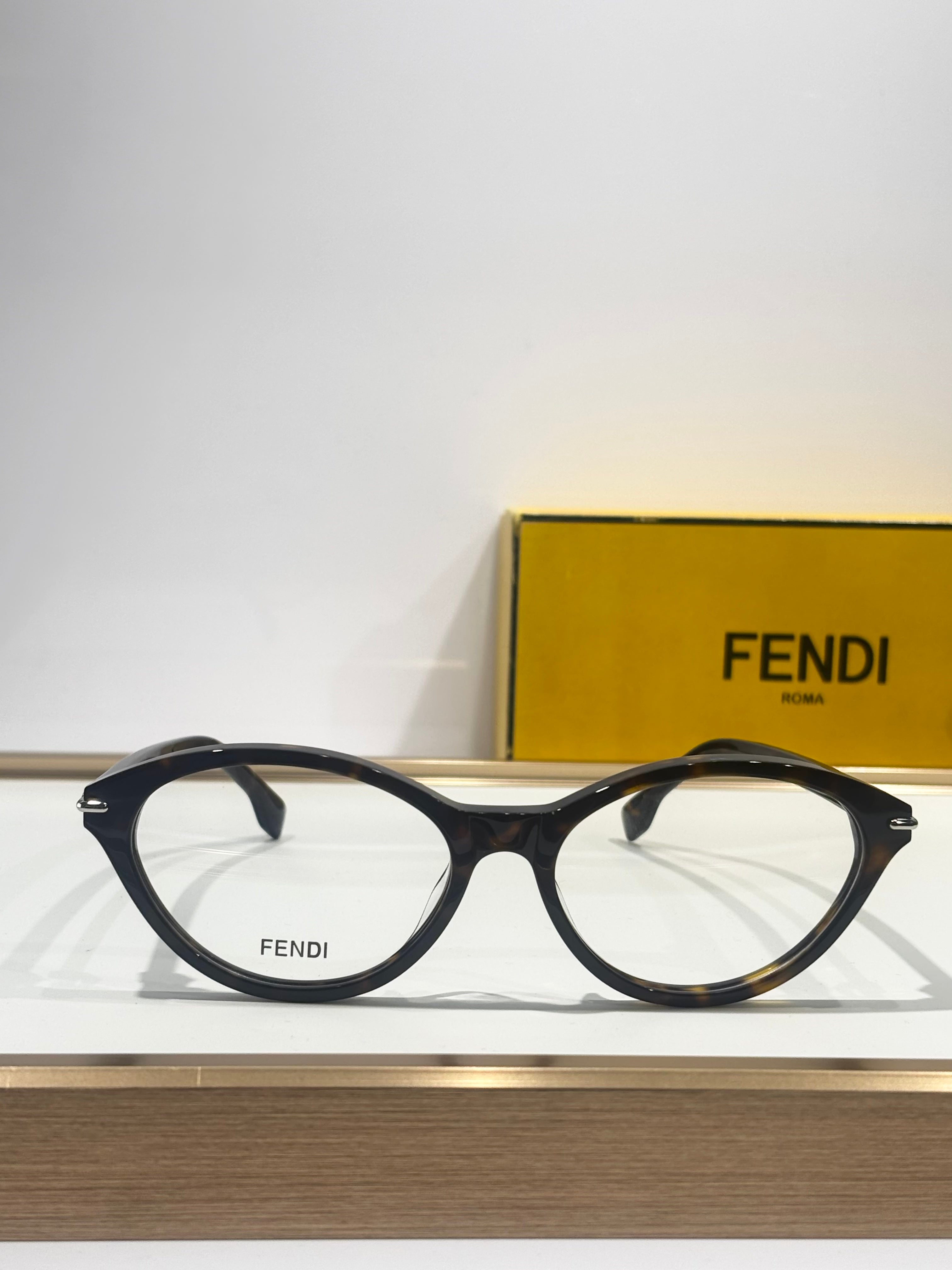 FendiFE50126I  SIZE：53口16-140